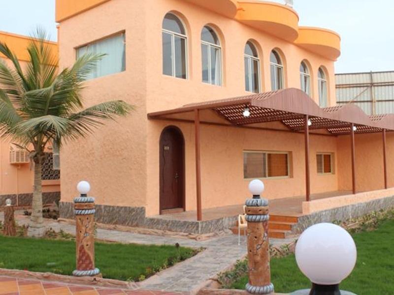 Popular attractions Area Nearby Property